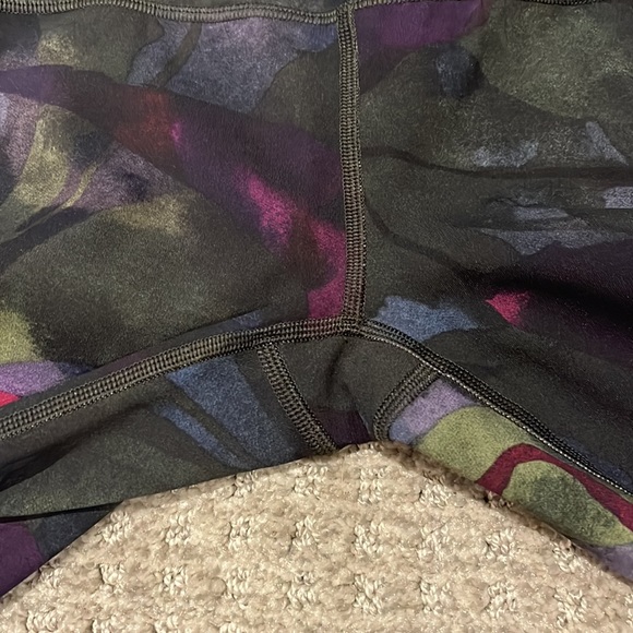 Lululemon Train Times 7/8 Pant aura dark chrome multi/midnight navy - Picture 2 of 11